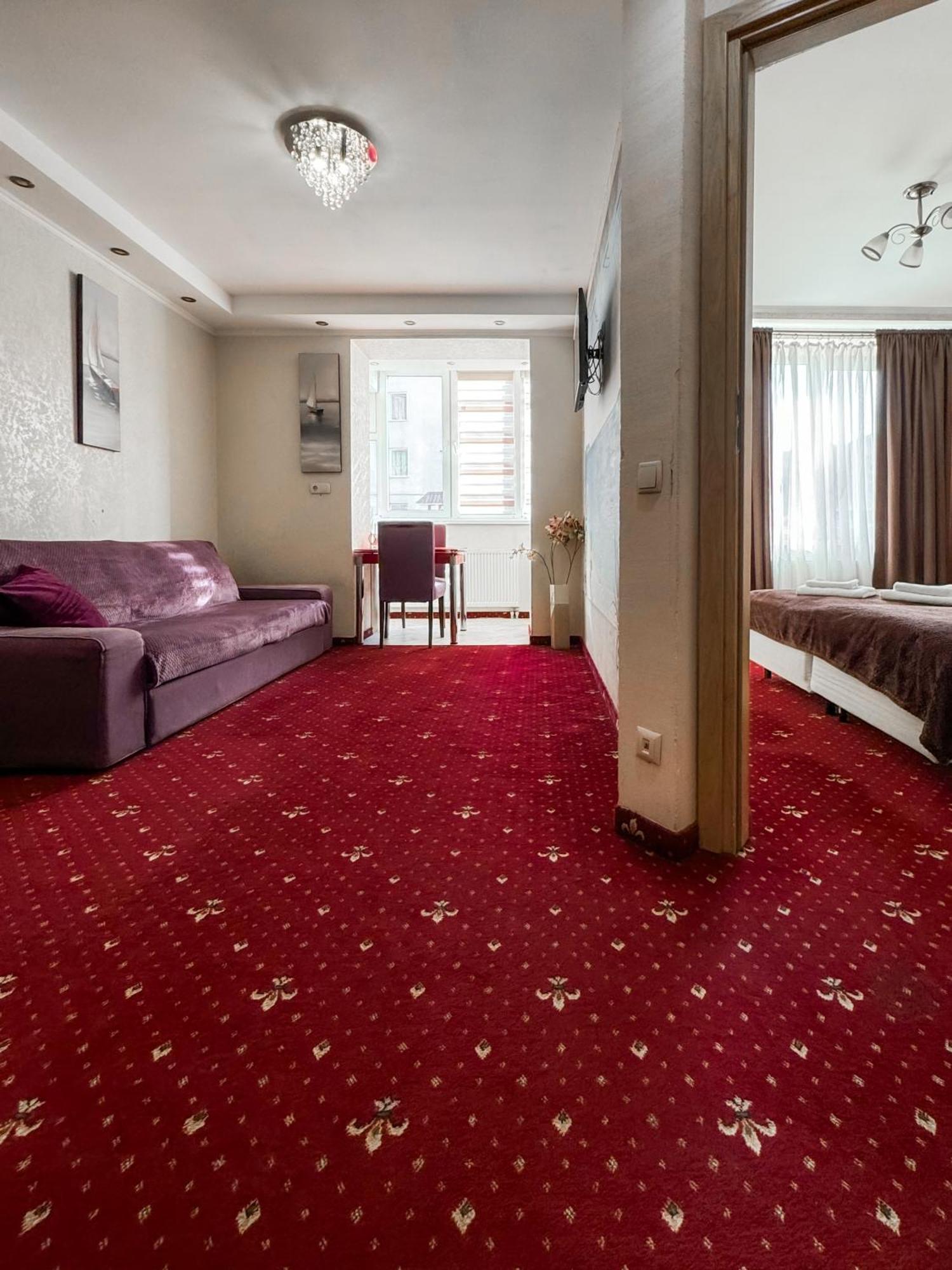 Apartments Deluxe Ivano-Frankivsk Exterior photo