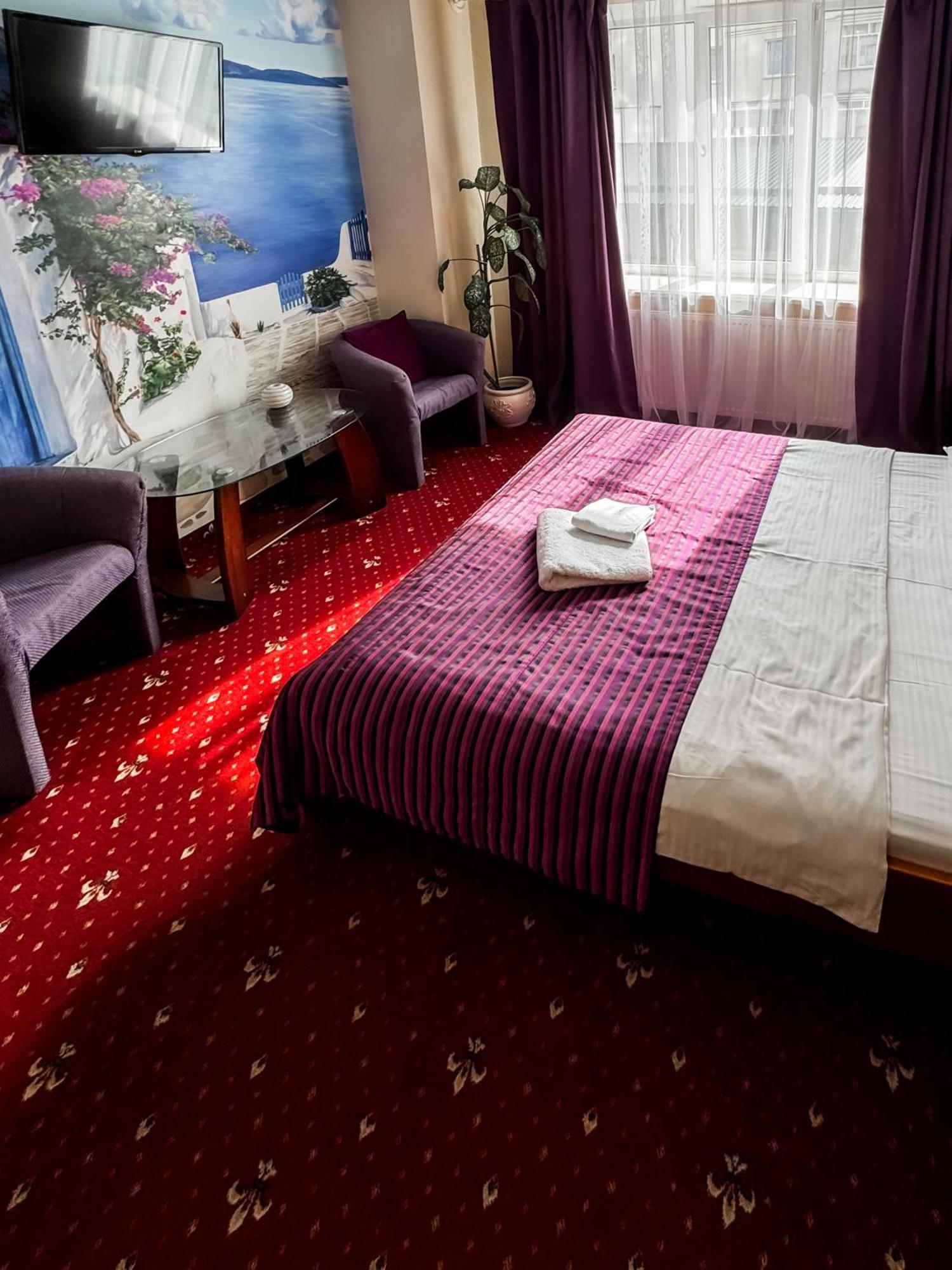 Apartments Deluxe Ivano-Frankivsk Exterior photo