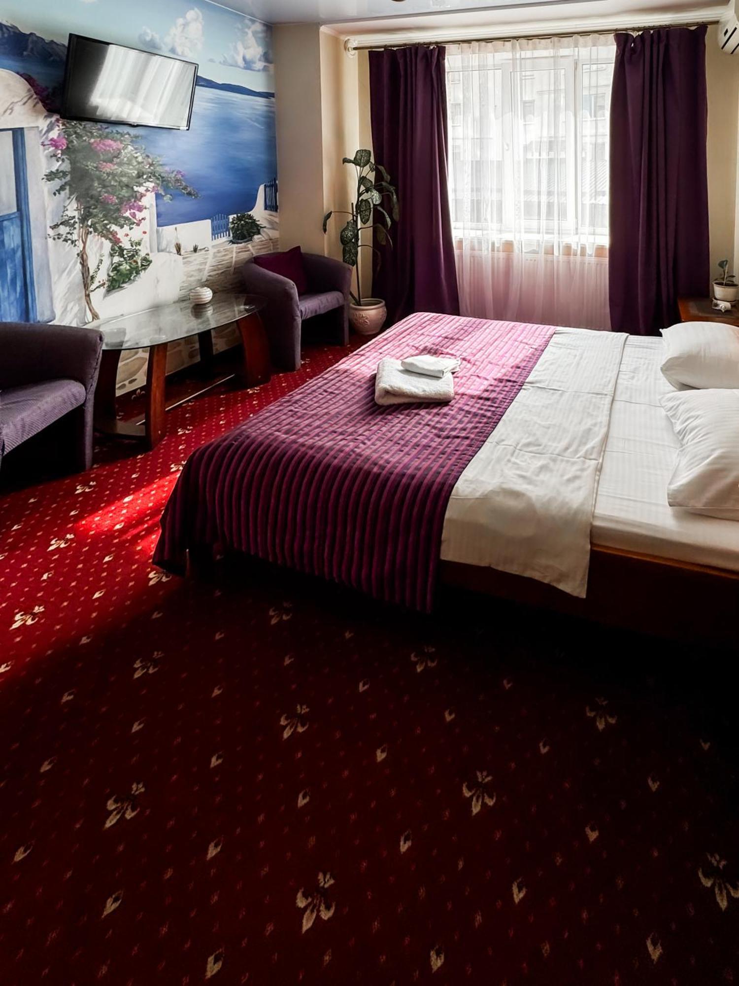 Apartments Deluxe Ivano-Frankivsk Exterior photo