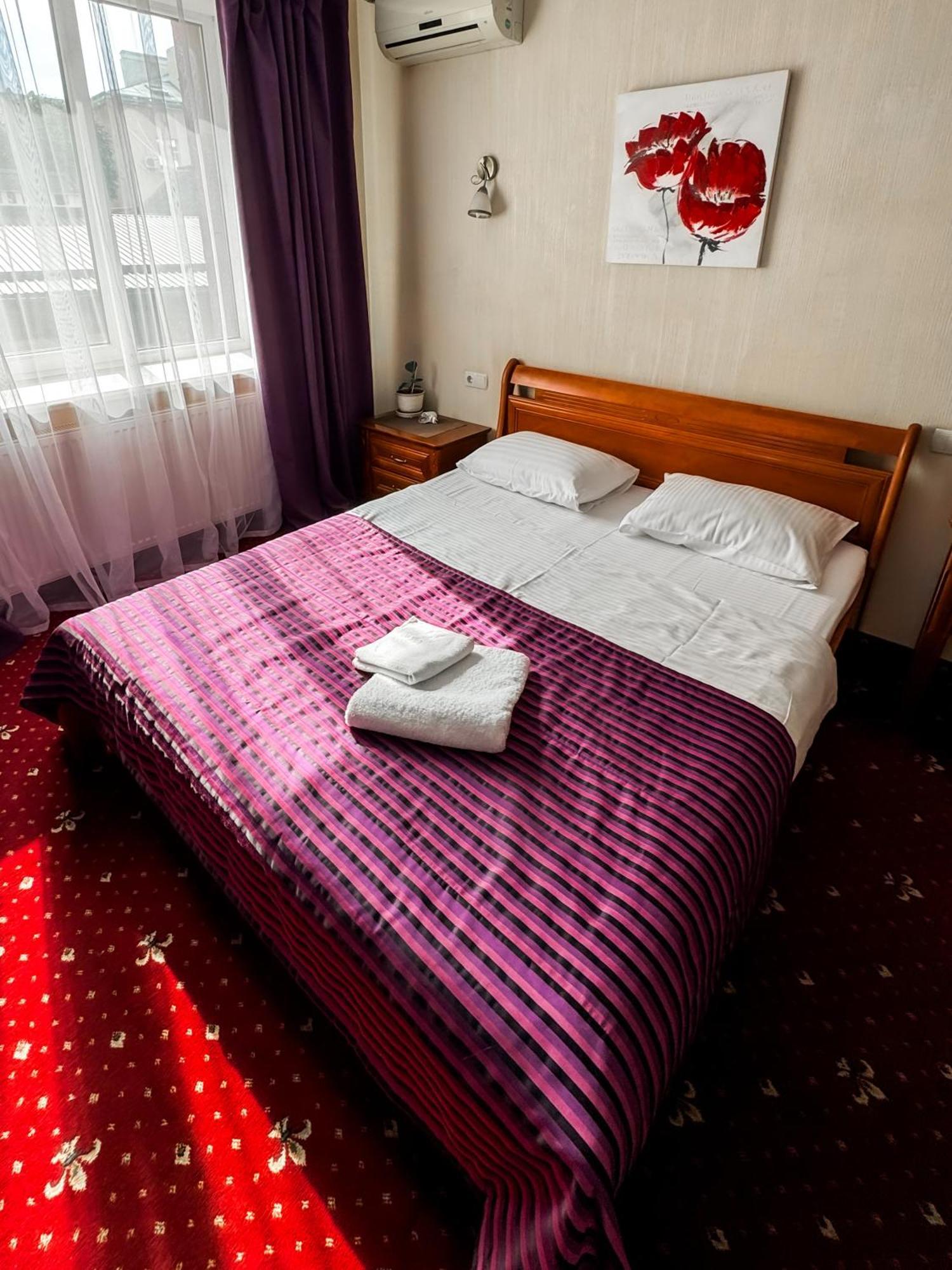 Apartments Deluxe Ivano-Frankivsk Exterior photo